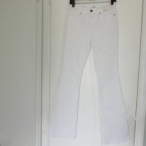 NWT A.N.A white stretch high rise flare leg jeans size 2
